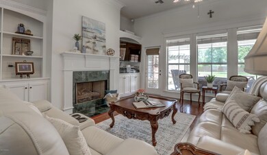 Living room 1 (2)