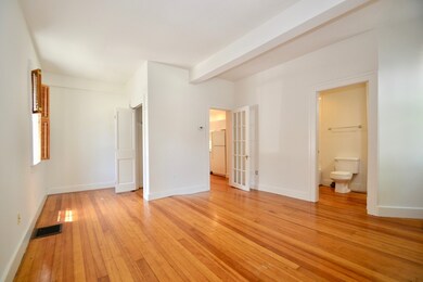538 Green St unit 1, Cambridge, MA 02139 - photo 6