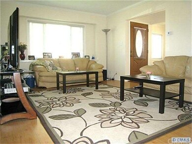 Light & Bright Living Room