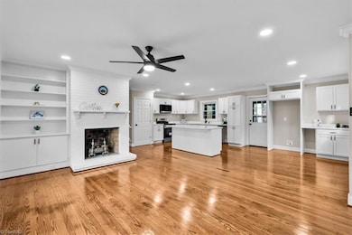 3555 Cherry Ln, Greensboro, NC 27405 - photo 7