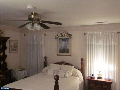 76 Knollwood Dr, Woodbury, NJ 08096 - photo 7