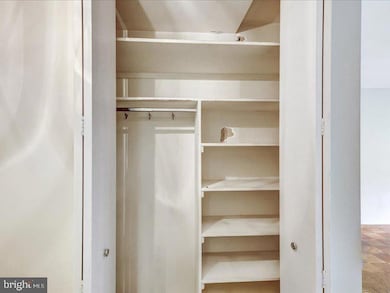 Cathedral Ave Cooperative unit 409, Washington, DC 20016 - photo 6