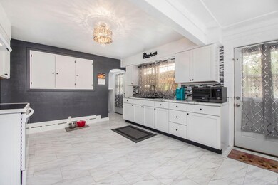 3163 S 3rd kitchen photo 1