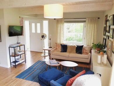 Living Room (3)