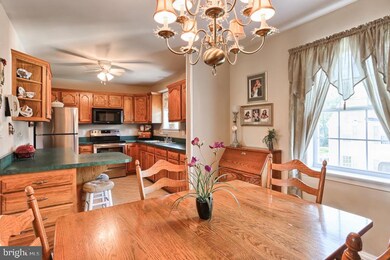 224 S Lime St, Quarryville, PA 17566 - photo 4