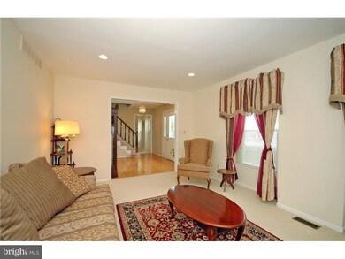25 Cartwright Dr, Princeton Junction, NJ 08550 - photo 2