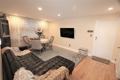 35 Montvale Ave unit 4, Woburn, MA 01801 - photo 3