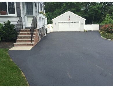 2 Elizabeth Ct, Saugus, MA 01906 - photo 4