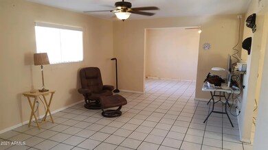 20th ave living room