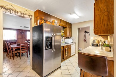 4526 W Osborn Rd, Phoenix, AZ 85031 - photo 5