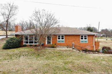 1111 Westwood Ln, New Albany, IN 47150 - photo 4