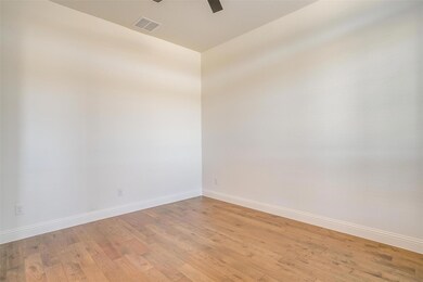 1024 Gatlin Cir, Springtown, TX 76082 - photo 6