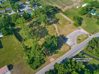 941 E Maumee St, Angola, IN 46703 - photo 4