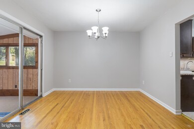 37 Strathmore Dr, Cherry Hill, NJ 08003 - photo 4