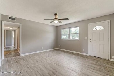 2335 Burpee Dr, Jacksonville, FL 32210 - photo 4