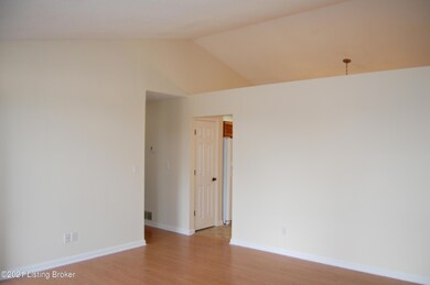 6911 Nansen Trace, Louisville, KY 40228 - photo 3