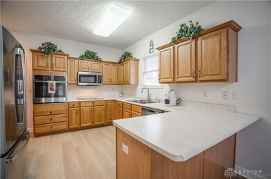 711 Overla Blvd, Clayton, OH 45315 - photo 5