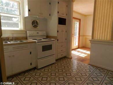 Kitchen - opposite view