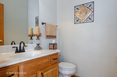 1127 Caledonia Ln, Crystal Lake, IL 60014 - photo 3