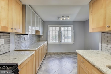 5769 Yellowrose Ct, Columbia, MD 21045 - photo 4