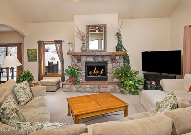 52-AndoverTrail-B-MLS_02