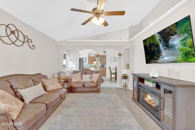 733 Desert Sage Dr, Horizon City, TX 79928 - photo 4