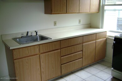 1322 Ash St, Scranton, PA 18510 - photo 4