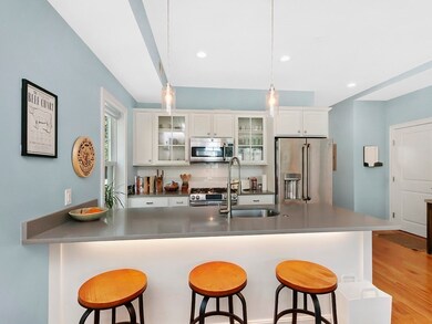 235 Lowell St unit 3, Somerville, MA 02144 - photo 2