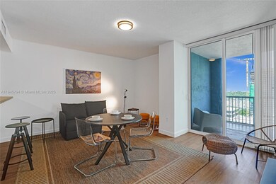 170 SE 14th St unit 2806, Miami, FL 33131 - photo 4