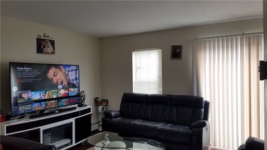 565 Quaker Ln unit 101, West Warwick, RI 02893 - photo 7