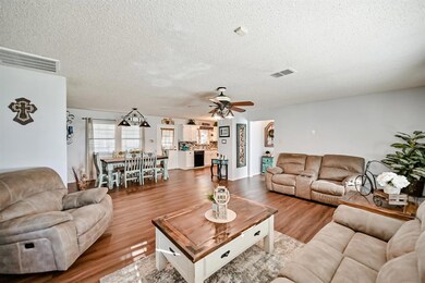 1713 Valley View Dr, Joshua, TX 76058 - photo 5