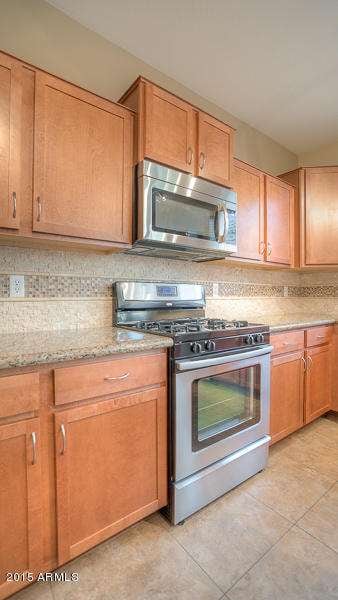 008 Kitchen