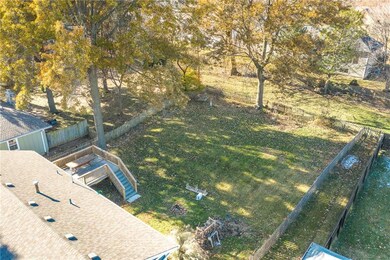 6918 Bluejacket St, Shawnee, KS 66203 - photo 2