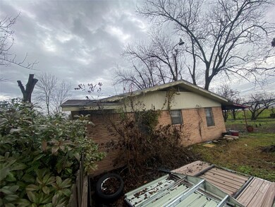 4702 Marable Dr, Houston, TX 77022 - photo 3