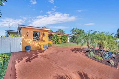 683 W 39th St, Hialeah, FL 33012 - photo 3