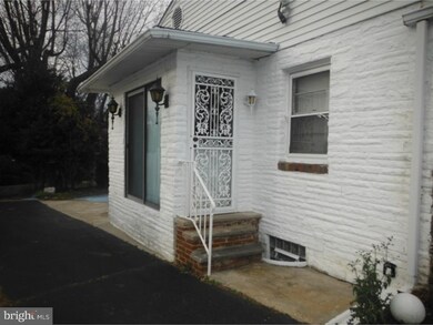 613 Glencroft Cir, Folcroft, PA 19032 - photo 4