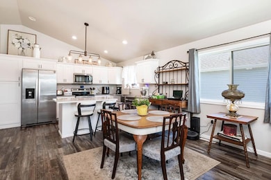 1211 Barnes Dr W, West Fargo, ND 58078 - photo 6