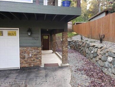 1927 Spenard Rd unit 4, Anchorage, AK 99503 - photo 3