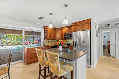 2569 Outrigger Ln, Naples, FL 34104 - photo 5