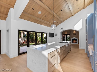 572 Tierra Mar Ln unit 19, Naples, FL 34108 - photo 5