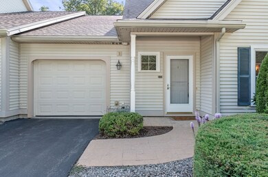 Windgate at Salisbury unit C4, Salisbury, MA 01952 - photo 2