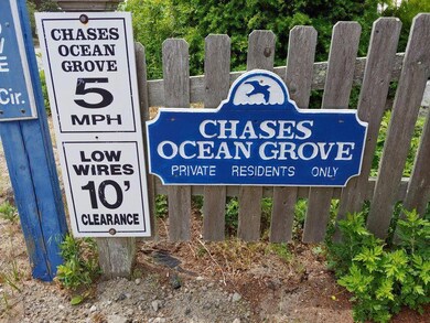 Entrance to cottage colony