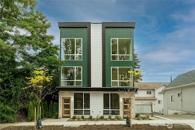 2108 15th Ave S unit B, Seattle, WA 98144 - photo 2