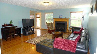 1608 Grove Hill Dr, Columbus, OH 43240 - photo 5