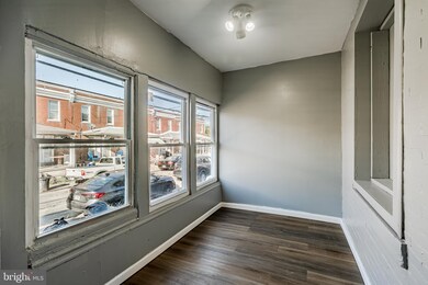 63 N Keystone Ave, Upper Darby, PA 19082 - photo 2