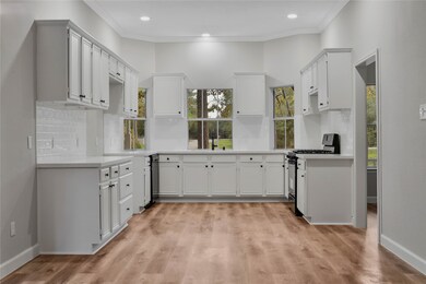 611 Creek Crossing, Magnolia, TX 77355 - photo 7