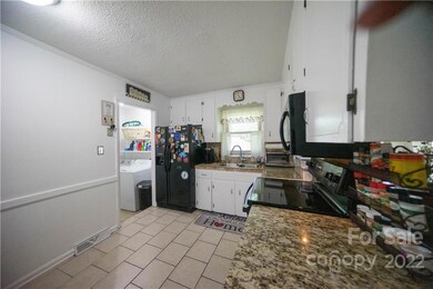 468 Mocksville Hwy, Statesville, NC 28625 - photo 3