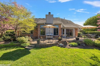 14963 Park View Ct, Sterling Heights, MI 48313 - photo 4