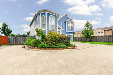 6002 Gilman Trace Ln, Houston, TX 77092 - photo 3