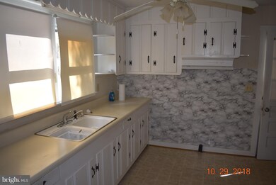 14210 Exline Rd, Hancock, MD 21750 - photo 7